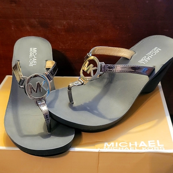Michael Kors Wedges - Picture 1 of 11